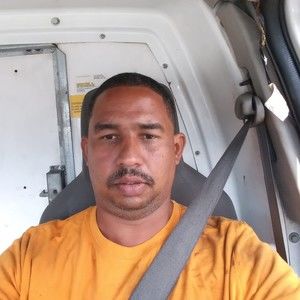 Meet your Posher, Luis